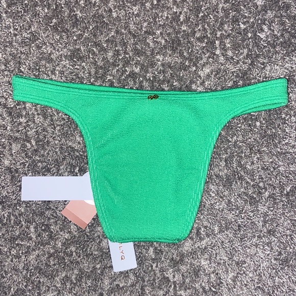 PilyQ Kiwi Reef High Cut Teeny Hi Cut Bottom Bikini Swimsuit SMALL Green NWT $76 - Picture 4 of 6